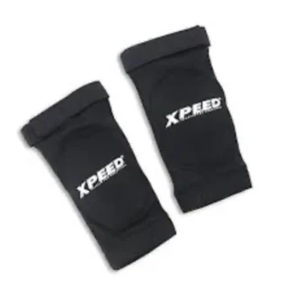 Fabric Knee Wrap | Adjustable Compression Support for Weightlifting & Squats